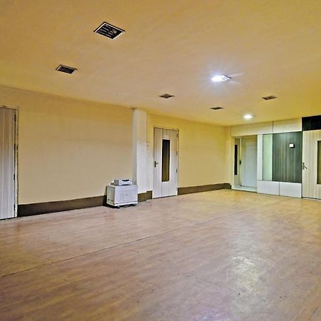 Oyo Flagship Thank You Lodge Nac Dispur Экстерьер фото
