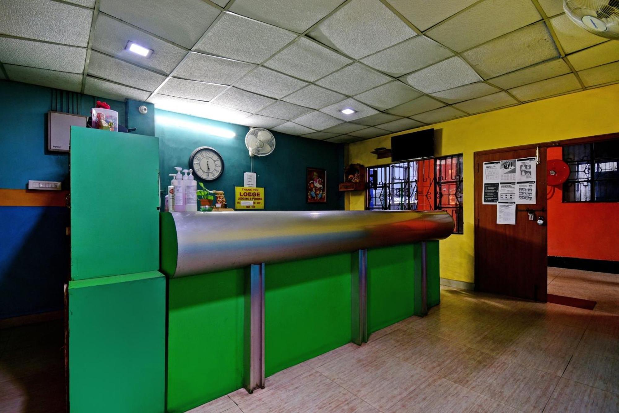 Oyo Flagship Thank You Lodge Nac Dispur Экстерьер фото